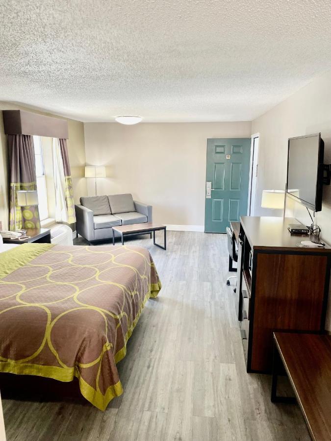 Super 8 By Wyndham Bay St. Louis Motel Exterior foto